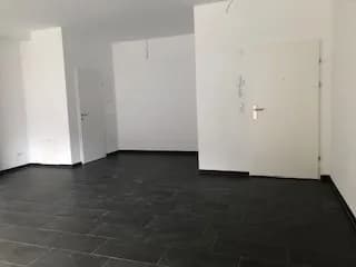 1-Zimmer-Gewerbeimmobilie mieten in Imst – 37 m², € 695 – Bild 3 von 3