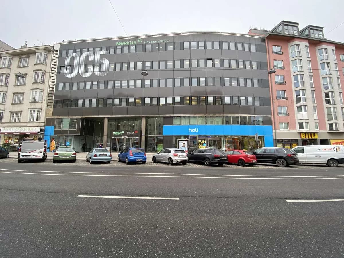 Gewerbeimmobilie mieten in Wien – 690 m², € 15