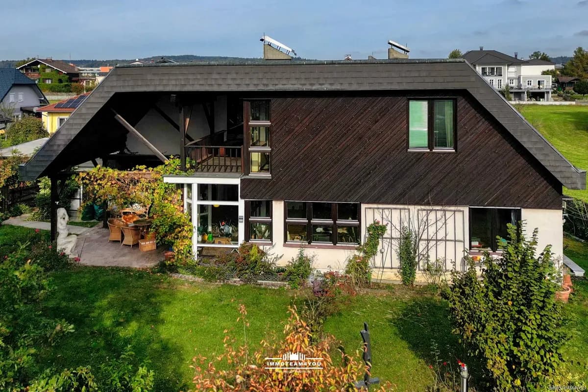 10-Zimmer-Immobilie kaufen in Vöcklabruck – 280 m², € 599.000 – Bild 2 von 24