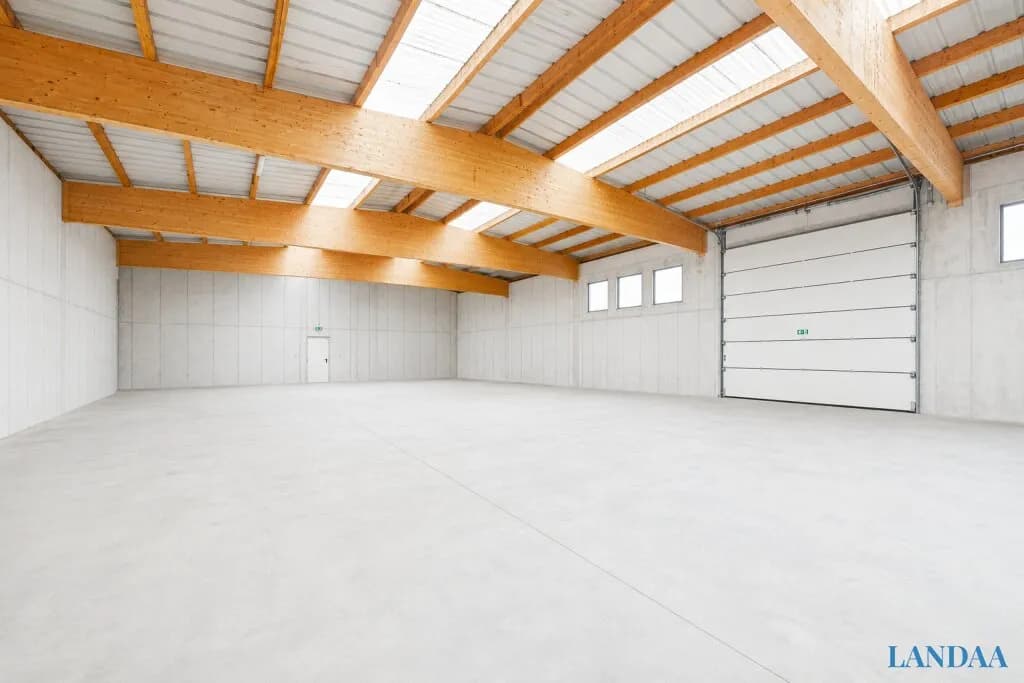 Gewerbeimmobilie mieten in Korneuburg – 1 112 m², € 7.550