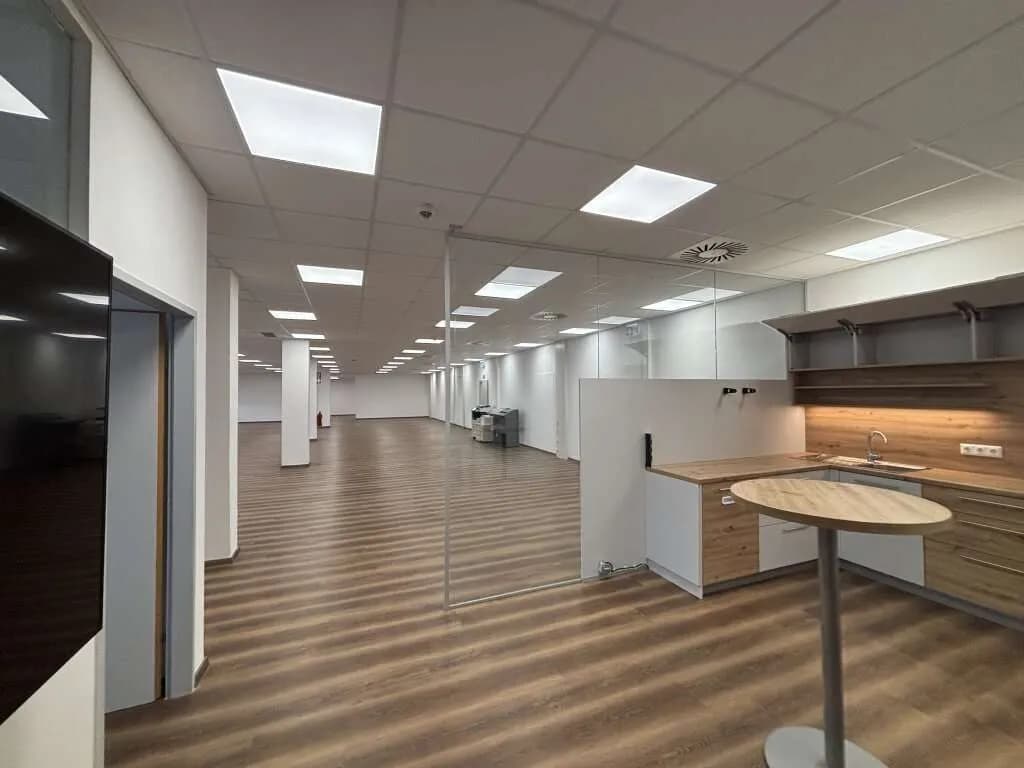 Gewerbeimmobilie mieten in Klagenfurt – 415 m², € 4.150