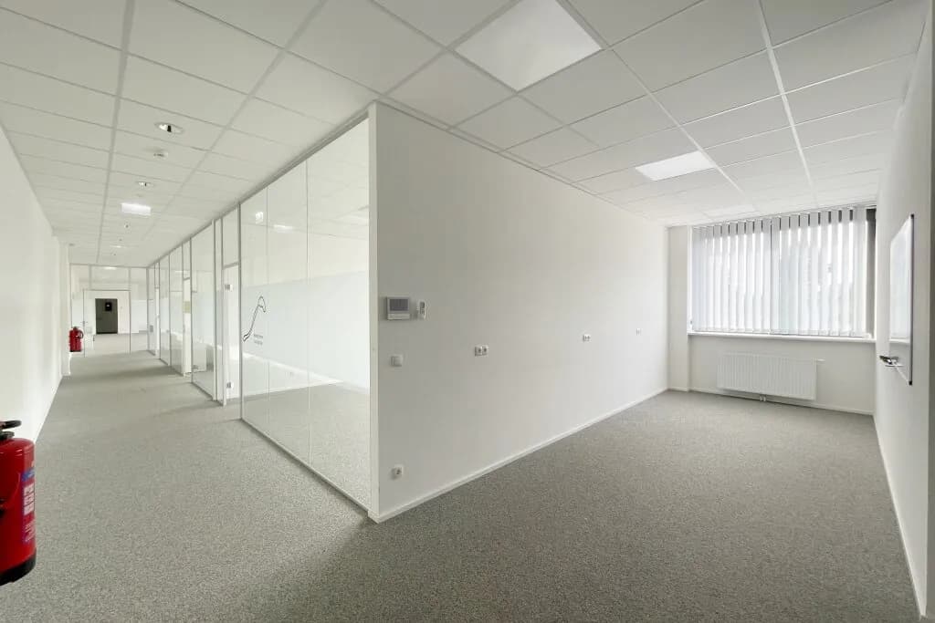 4-Zimmer-Gewerbeimmobilie mieten in Graz – 287 m², € 3.646 – Bild 11 von 16