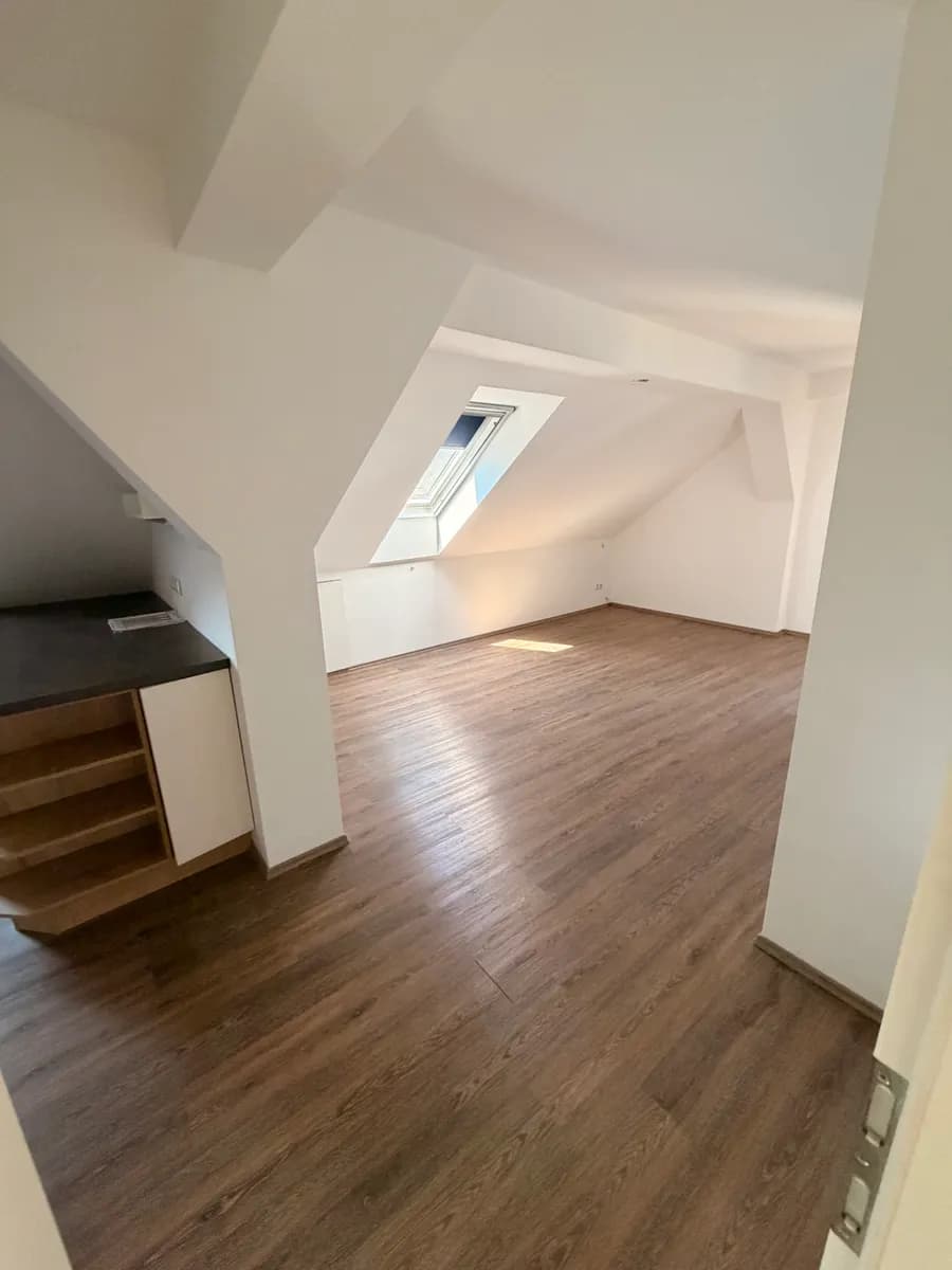 4-Zimmer-Wohnung mieten in Amstetten – 108 m², € 985 – Bild 2 von 10