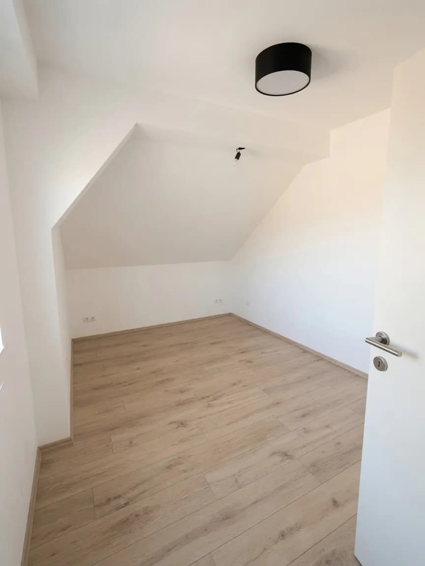 4-Zimmer-Wohnung mieten in Amstetten – 108 m², € 985 – Bild 4 von 10