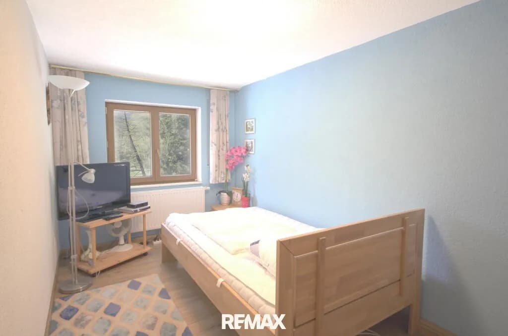 9-Zimmer-Immobilie kaufen in Vöcklabruck – 246 m², € 960.000 – Bild 3 von 6
