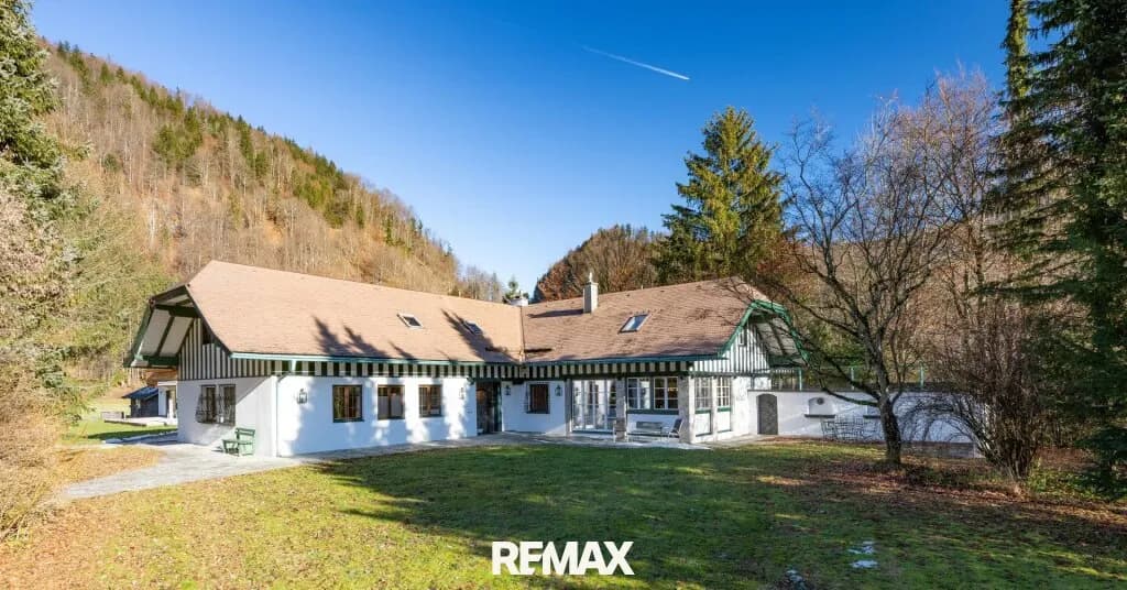 10-Zimmer-Haus kaufen in Salzburg-Umgebung – 280 m², € 1.680.000 – Bild 3 von 14