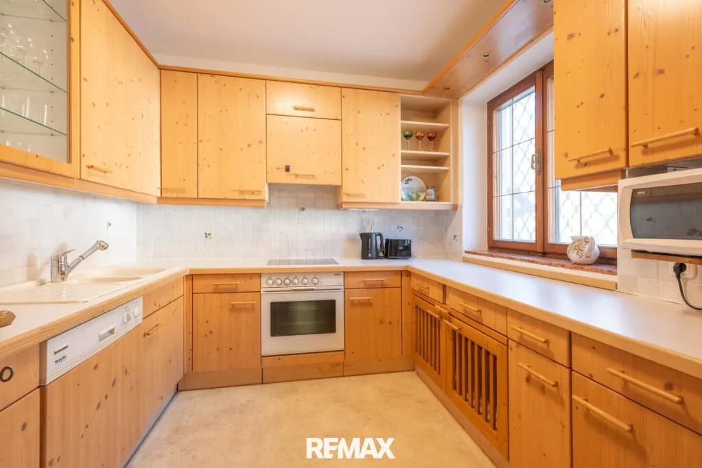 10-Zimmer-Haus kaufen in Salzburg-Umgebung – 280 m², € 1.680.000 – Bild 6 von 14
