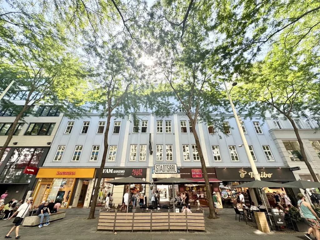 4-Zimmer-Gewerbeimmobilie mieten in Wien – 110 m², € 2.295 – Bild 1 von 17