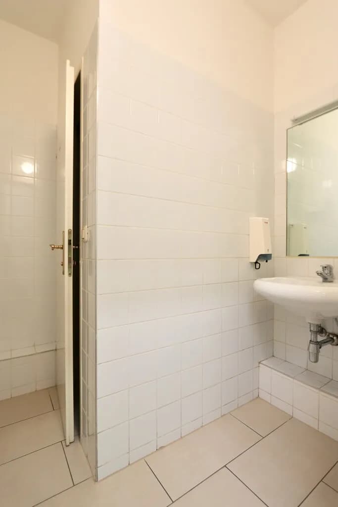 4-Zimmer-Gewerbeimmobilie mieten in Wien – 110 m², € 2.295 – Bild 13 von 17