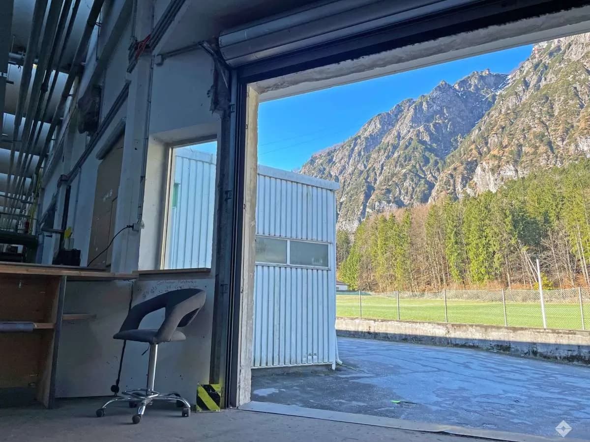 Gewerbeimmobilie mieten in Salzburg-Umgebung – 5 882 m², € 22.100 – Bild 3 von 8