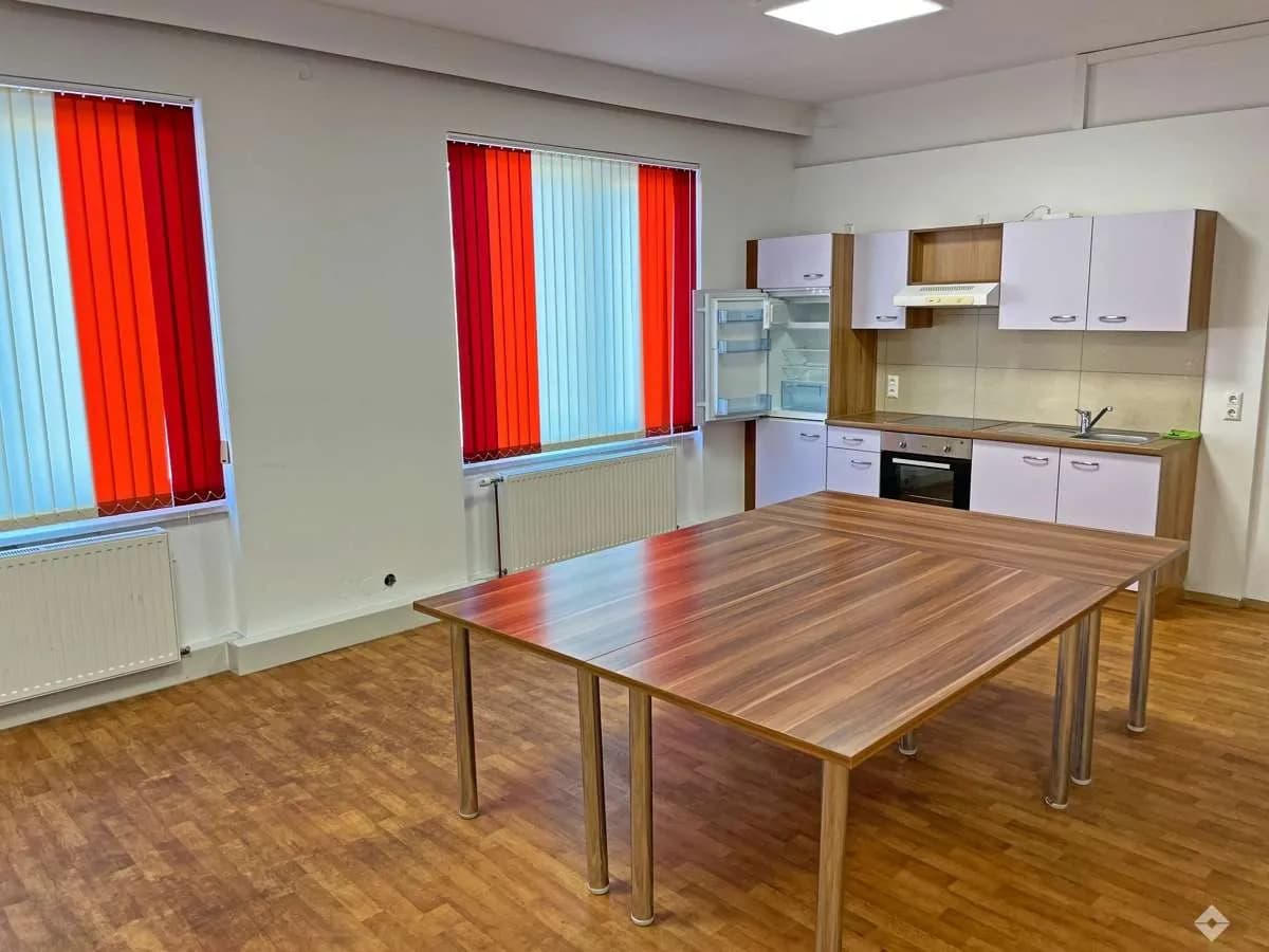 Gewerbeimmobilie mieten in Salzburg-Umgebung – 5 882 m², € 22.100 – Bild 8 von 8