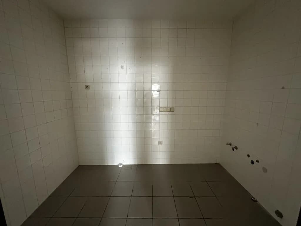 4-Zimmer-Gewerbeimmobilie mieten in Gänserndorf – 218 m², € 930 – Bild 2 von 25