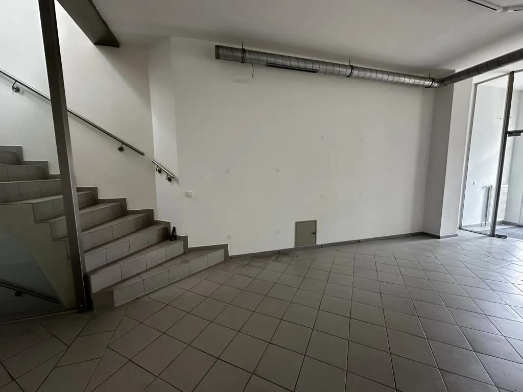 4-Zimmer-Gewerbeimmobilie mieten in Gänserndorf – 218 m², € 930 – Bild 4 von 25