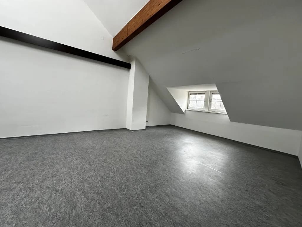 4-Zimmer-Gewerbeimmobilie mieten in Gänserndorf – 218 m², € 930 – Bild 18 von 25