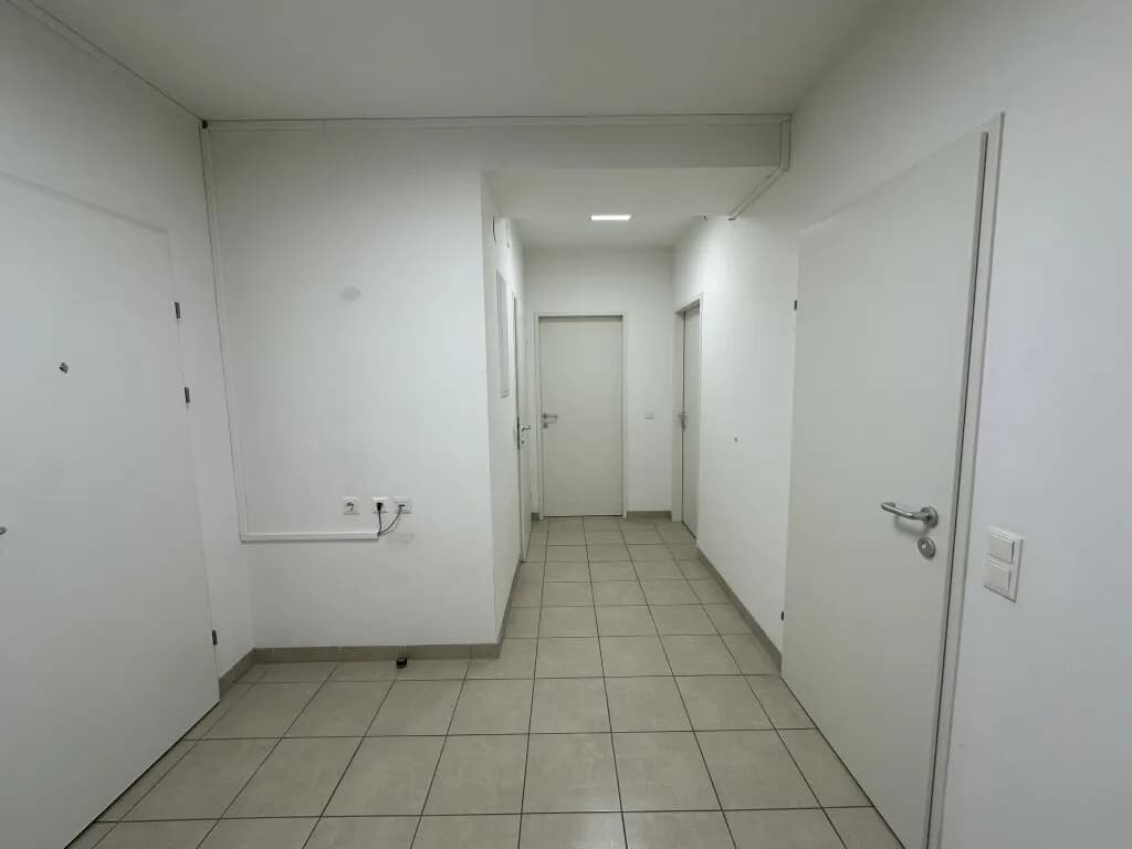 4-Zimmer-Gewerbeimmobilie mieten in Korneuburg – 126,61 m², € 1.659 – Bild 17 von 18