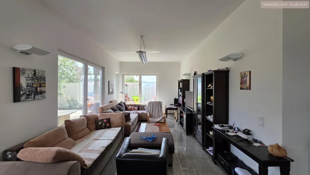 Gewerbeimmobilie mieten in Korneuburg – 8 000 m², € 19.500 – Bild 3 von 21