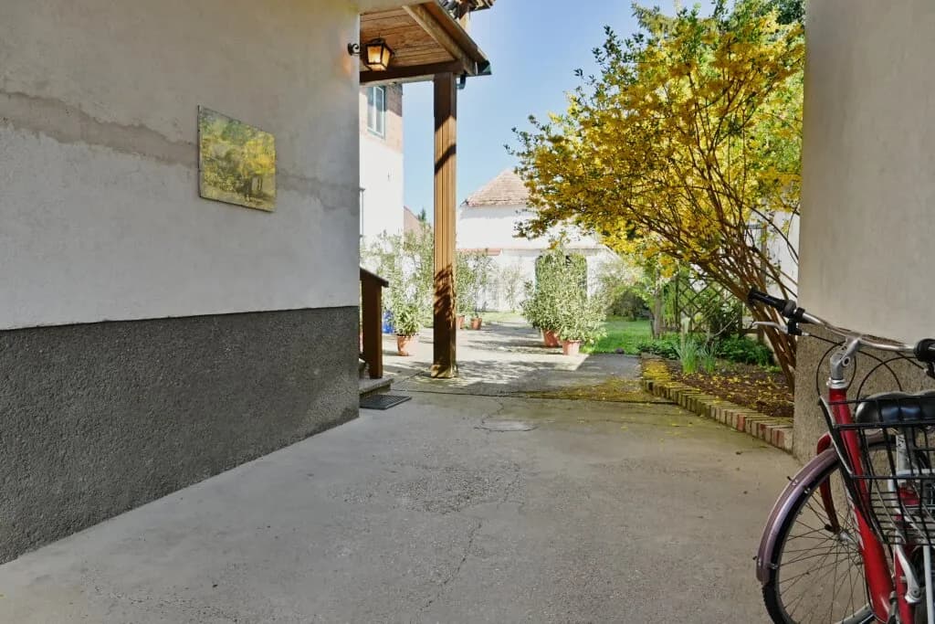 6-Zimmer-Gewerbeimmobilie kaufen in Hollabrunn – 220,2 m², € 249.000 – Bild 2 von 27