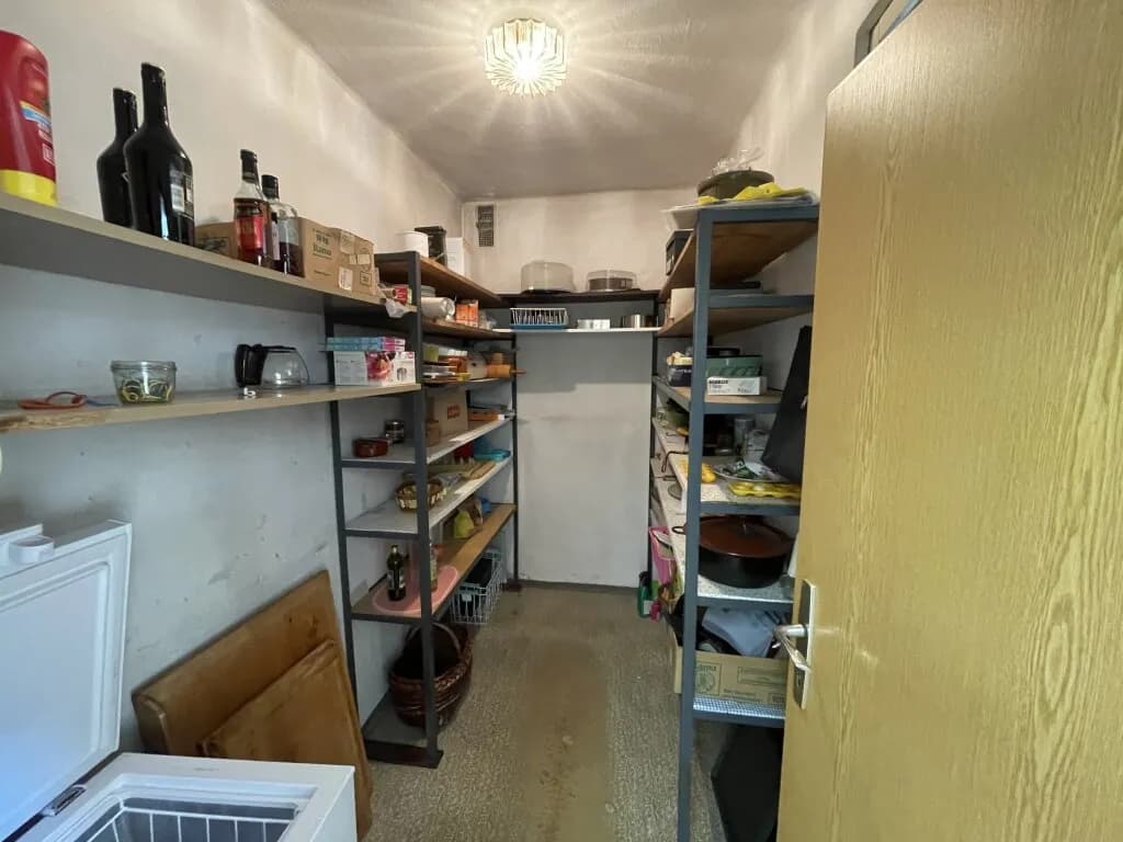 6-Zimmer-Gewerbeimmobilie kaufen in Hollabrunn – 220,2 m², € 249.000 – Bild 12 von 27