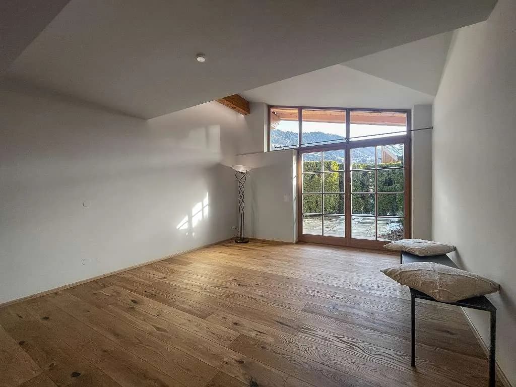 2-Zimmer-Wohnung mieten in Kitzbühel – 77 m², € 2.920 – Bild 2 von 7