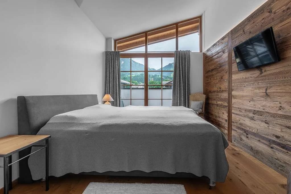 2-Zimmer-Wohnung mieten in Kitzbühel – 65 m², € 2.420 – Bild 3 von 6
