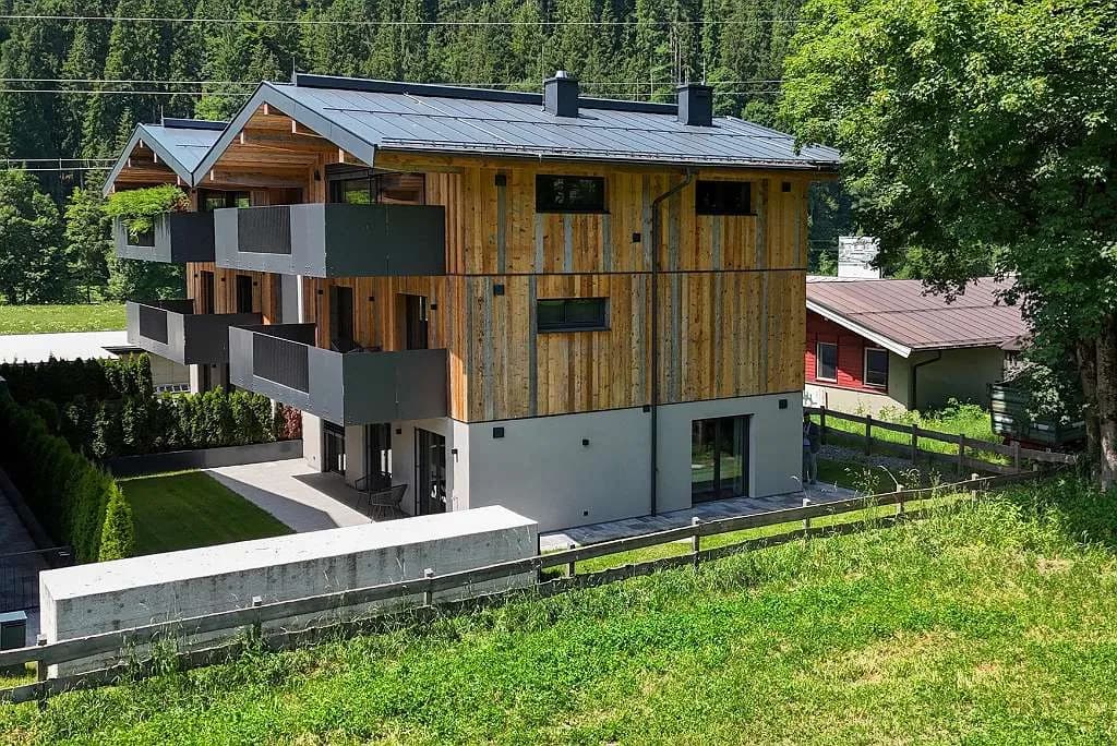 5-Zimmer-Haus mieten in Kitzbühel – 202,17 m², € 10.000 – Bild 2 von 10