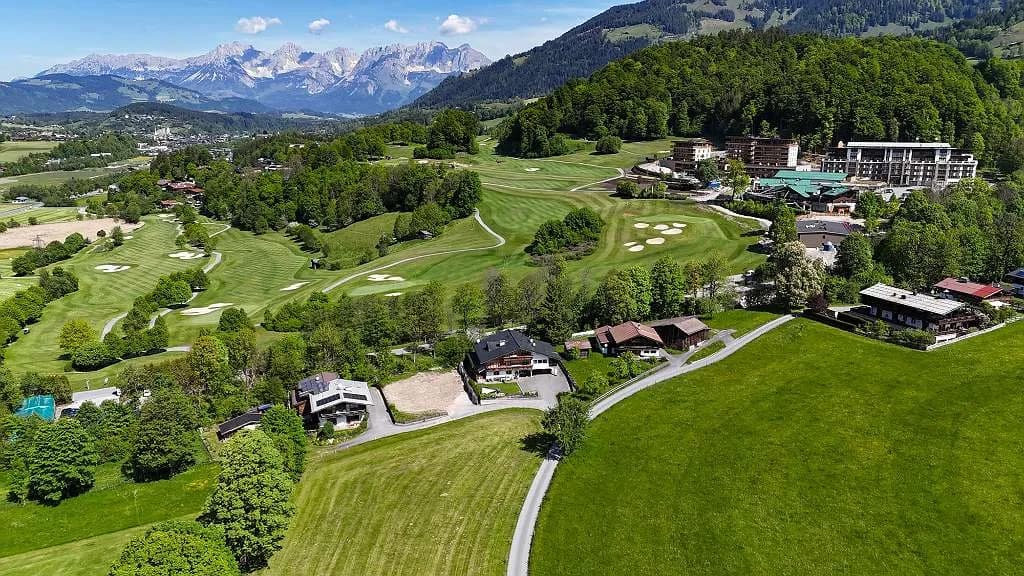 Grundstück kaufen in Kitzbühel – 786 m², € 4.950.000