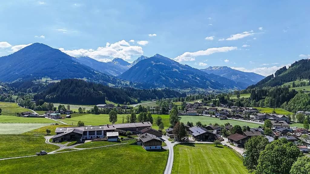 Grundstück kaufen in Kitzbühel – 786 m², € 4.950.000 – Bild 2 von 5