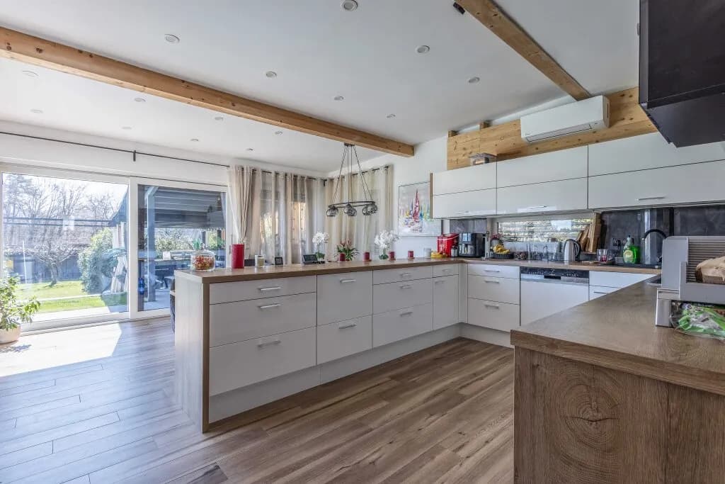 Haus kaufen in Villach Land – 270 m², € 1.200.000 – Bild 2 von 27