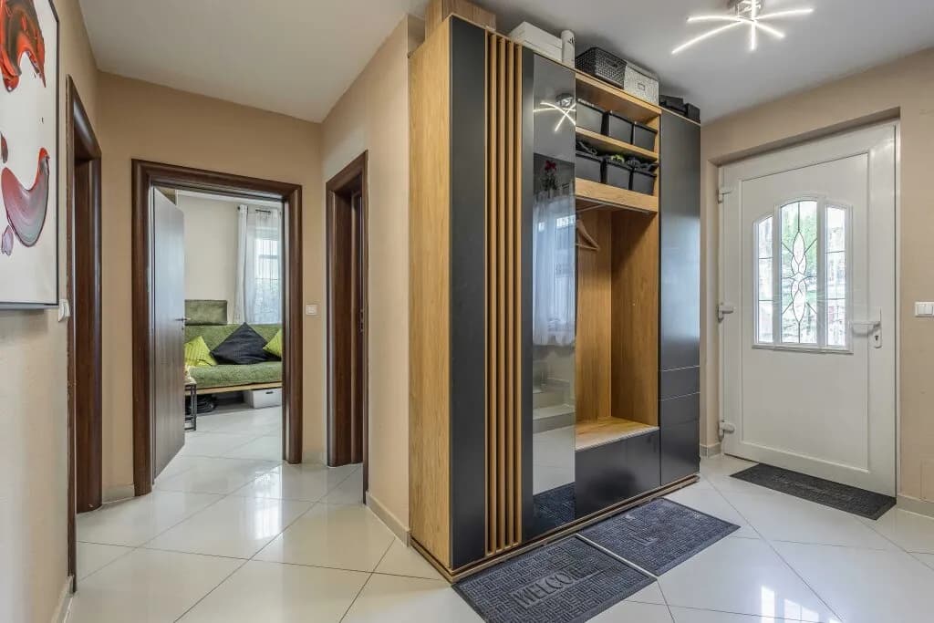Haus kaufen in Villach Land – 270 m², € 1.200.000 – Bild 11 von 27