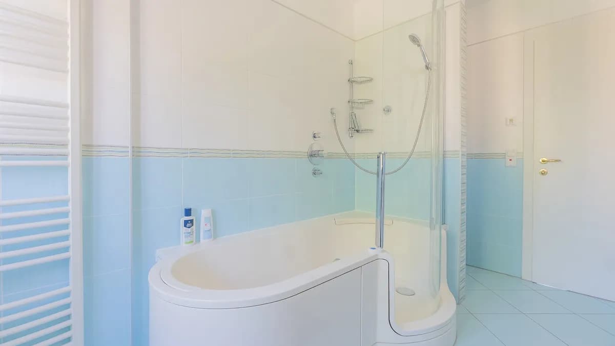 5-Zimmer-Wohnung mieten in Vöcklabruck – 123,26 m², € 1.700 – Bild 11 von 15
