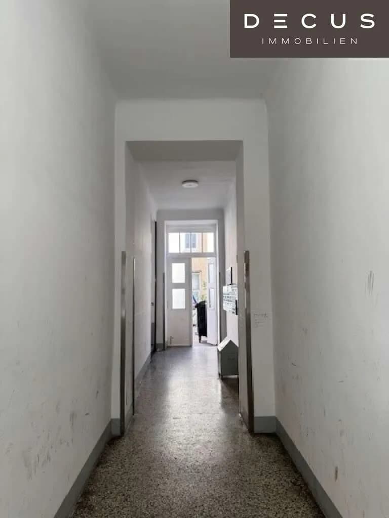 Immobilie kaufen in Wien – 465 m², € 170.000 – Bild 2 von 2