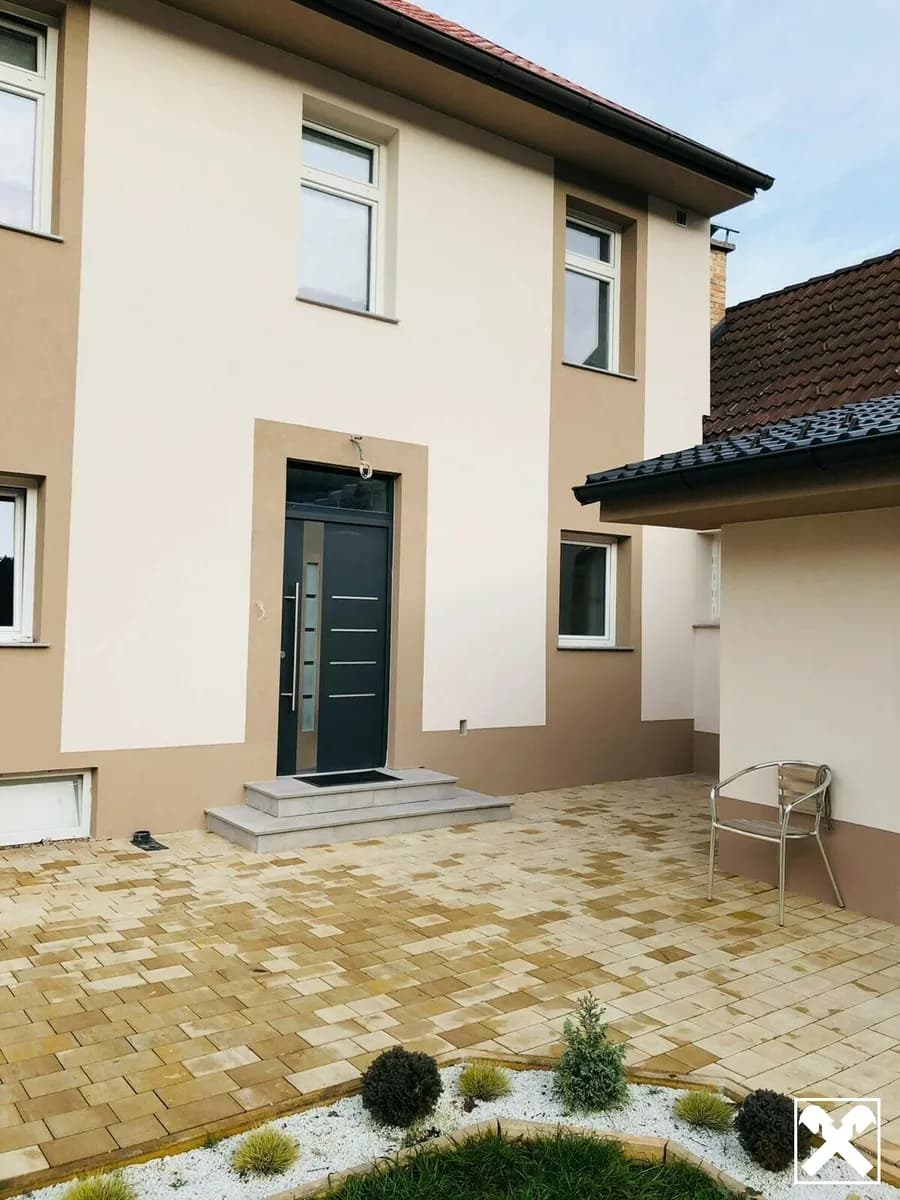 7-Zimmer-Gewerbeimmobilie kaufen in Neunkirchen – 203 m², € 399.000 – Bild 2 von 9
