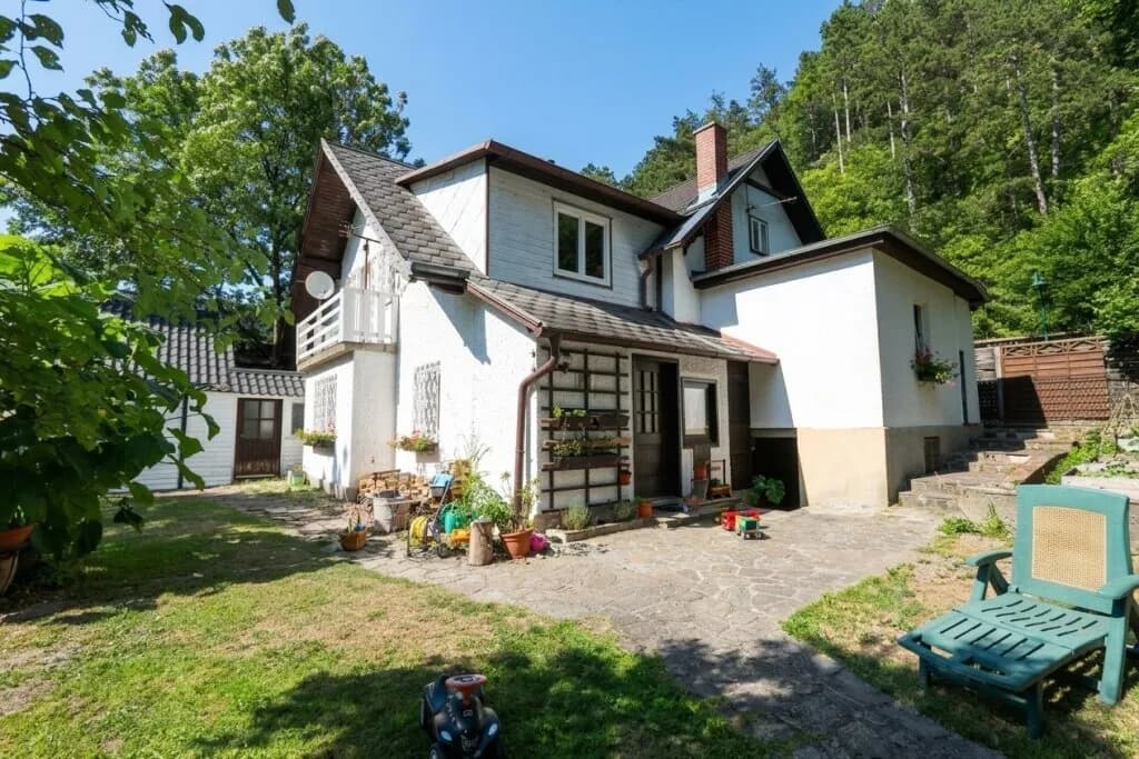 5-Zimmer-Haus kaufen in Baden – 130 m², € 420.000