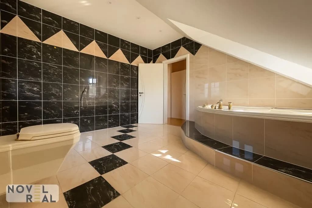 15-Zimmer-Gewerbeimmobilie kaufen in Baden – 669 m², € 1.290.000 – Bild 15 von 42