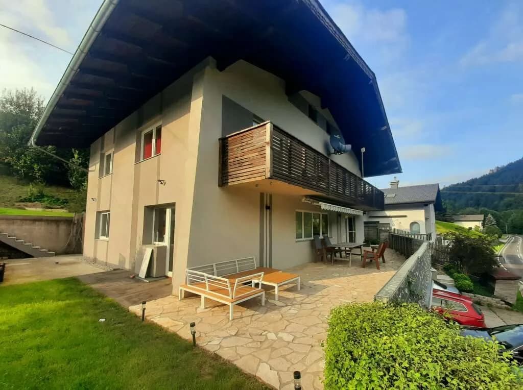8-Zimmer-Gewerbeimmobilie kaufen in Gmunden – 184 m², € 499.999 – Bild 2 von 6