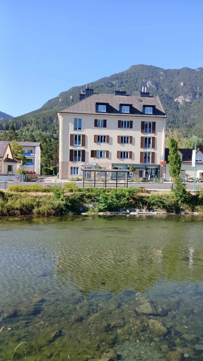 6-Zimmer-Wohnung mieten in Neunkirchen – 182 m², € 1.190 – Bild 2 von 7