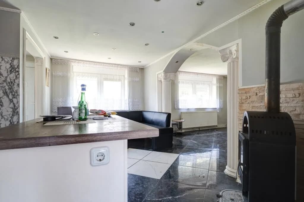 4-Zimmer-Haus kaufen in Gänserndorf – 204 m², € 119.000 – Bild 3 von 32