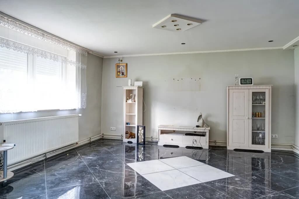 4-Zimmer-Haus kaufen in Gänserndorf – 204 m², € 119.000 – Bild 6 von 32