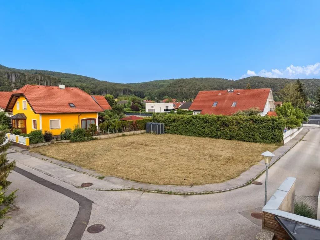 Grundstück kaufen in Baden – 650 m², € 289.000