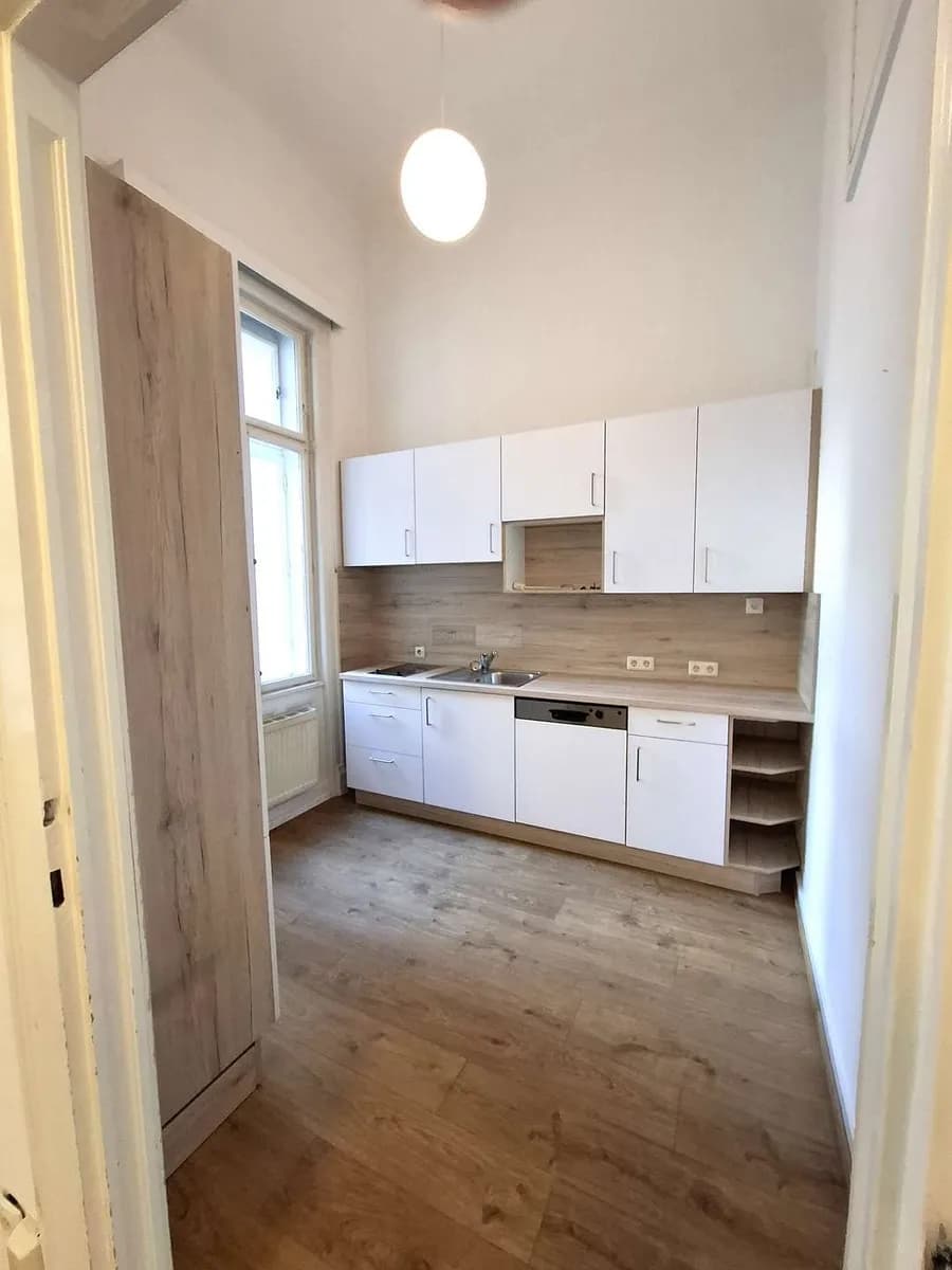 8-Zimmer-Gewerbeimmobilie mieten in Wien – 303 m², € 8.269 – Bild 10 von 13