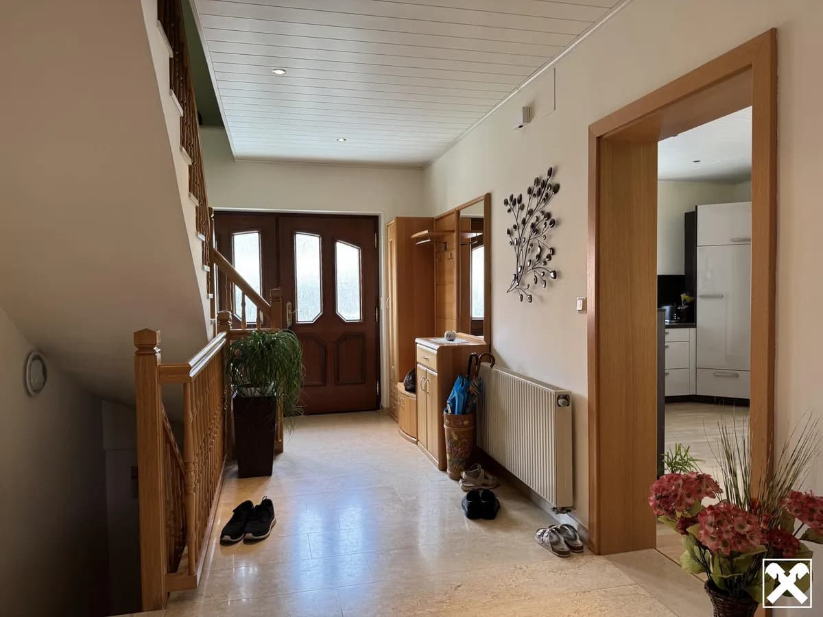 6-Zimmer-Haus kaufen in Hollabrunn – 170 m², € 379.000 – Bild 5 von 12
