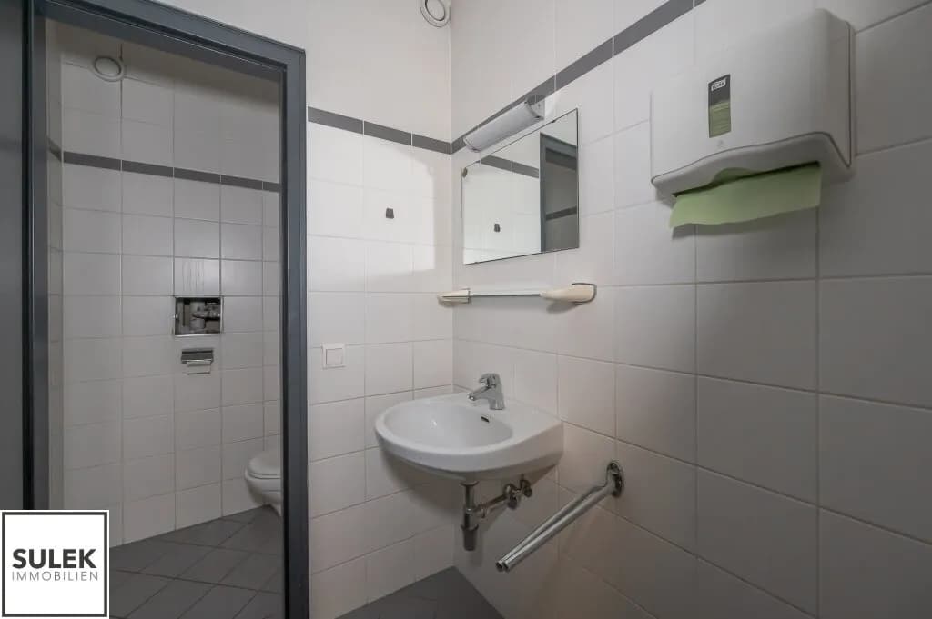 13-Zimmer-Gewerbeimmobilie mieten in Wien – 424 m², € 3.812 – Bild 21 von 24