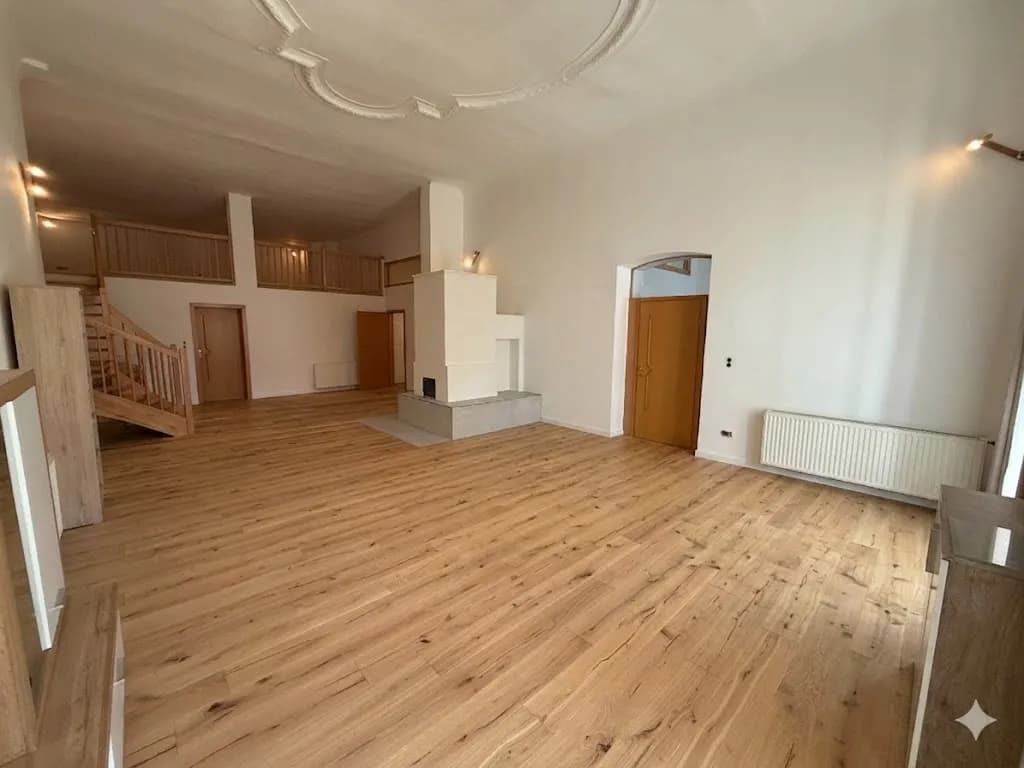 4-Zimmer-Wohnung mieten in Horn – 205 m², € 1.150 – Bild 2 von 14