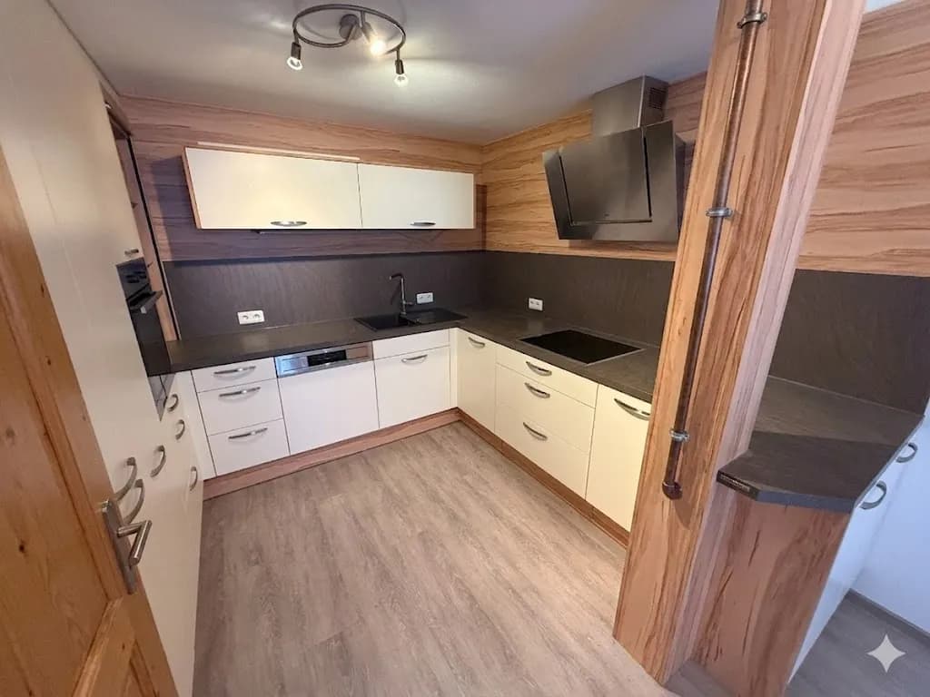 4-Zimmer-Wohnung mieten in Horn – 205 m², € 1.150 – Bild 6 von 14