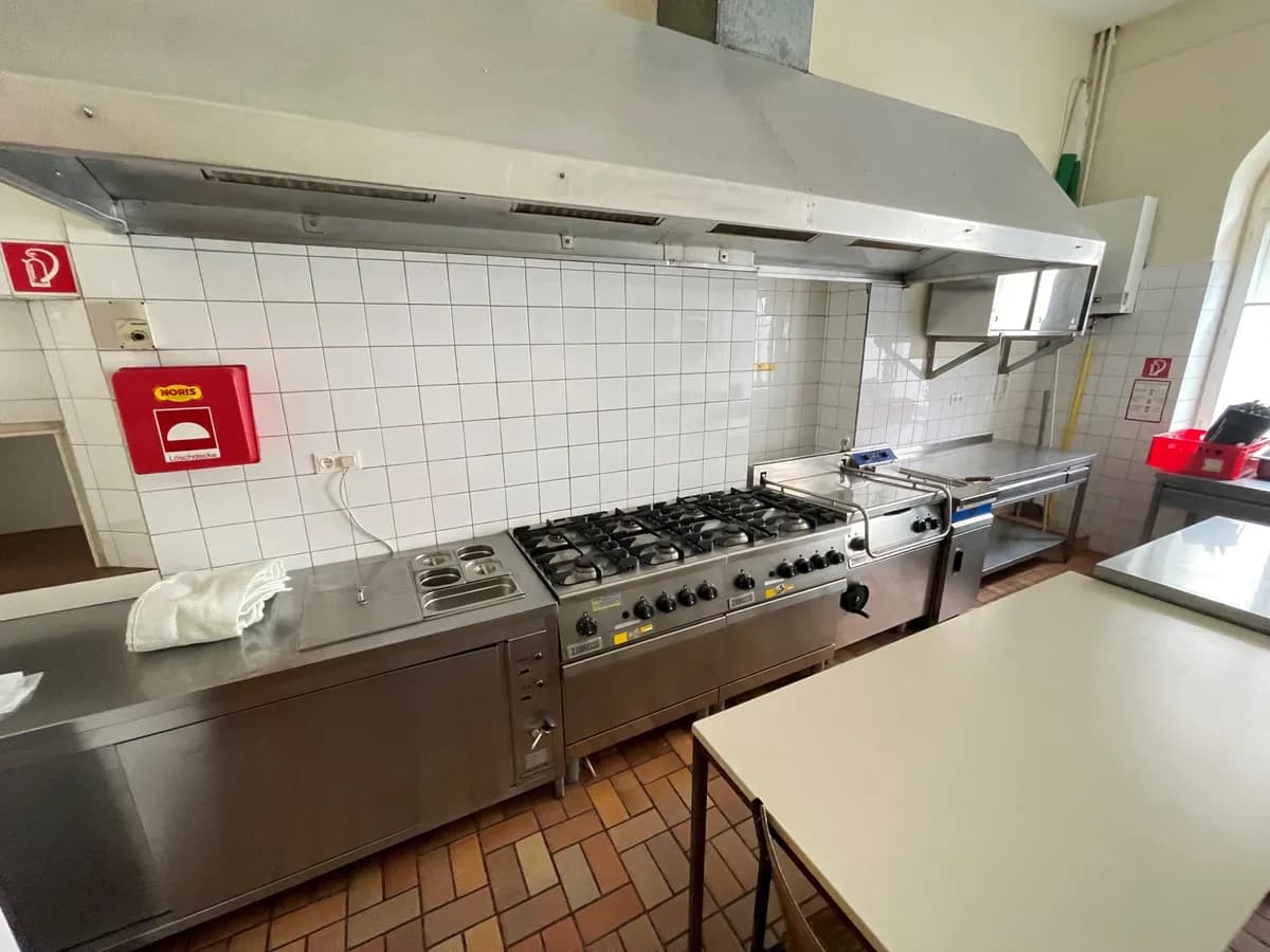 Gewerbeimmobilie kaufen in Bruck-Mürzzuschlag – 1 100 m², € 500.000 – Bild 12 von 27