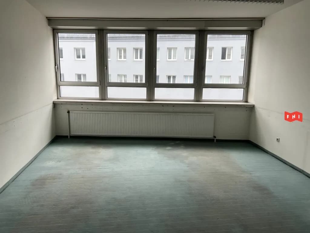 Gewerbeimmobilie kaufen in Wels – 1 616 m², € 1.400.000 – Bild 9 von 26