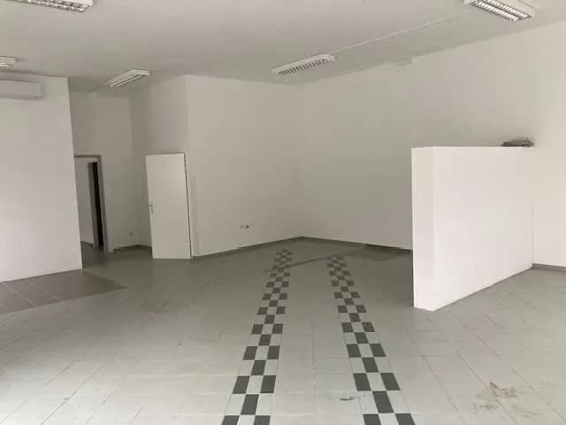 3-Zimmer-Gewerbeimmobilie mieten in Mattersburg – 124 m², € 680 – Bild 2 von 6
