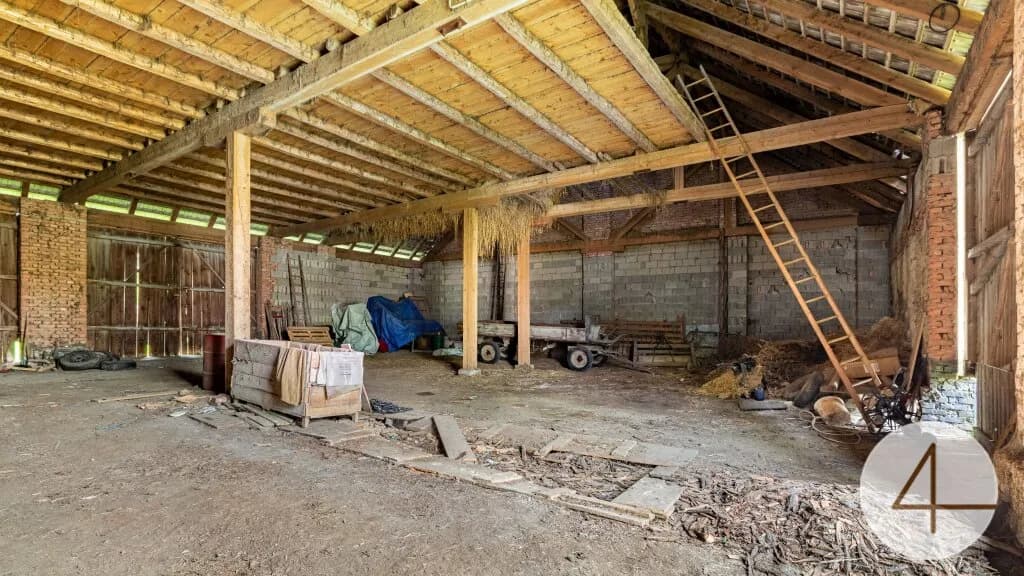 Haus kaufen in Horn – 1 784 m², € 149.000