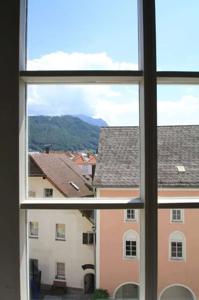 3-Zimmer-Wohnung mieten in Gmunden – 75 m², € 1.145 – Bild 2 von 11
