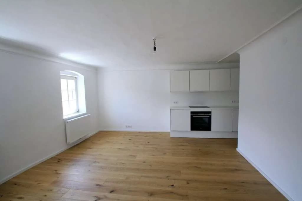 3-Zimmer-Wohnung mieten in Gmunden – 75 m², € 1.145 – Bild 4 von 11